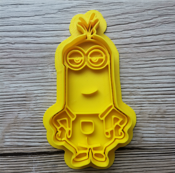 Pack de 4 cortadores de galletas Gru Minions-2