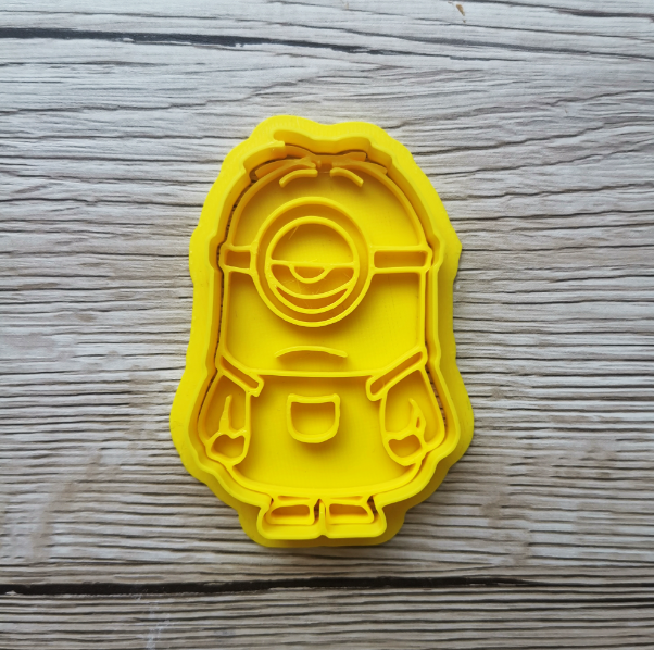Pack de 4 cortadores de galletas Gru Minions-3