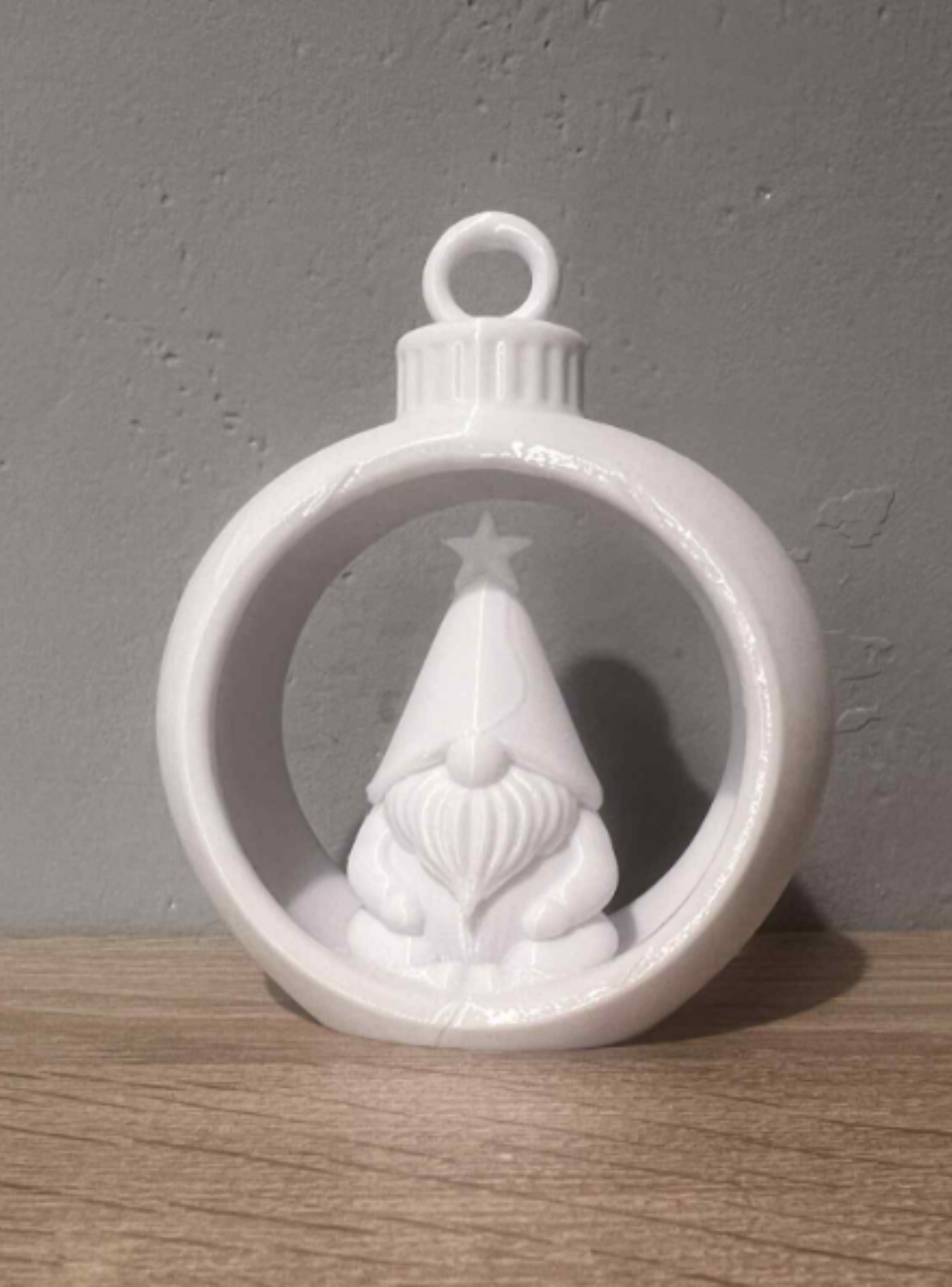 Bola de Navidad con Gnomo Navideño-2