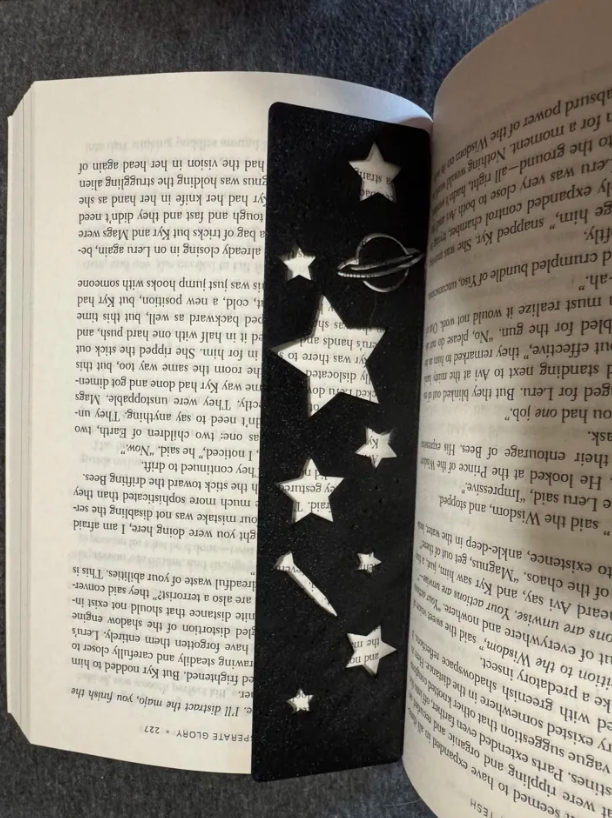 Marca página diseño espacial-2