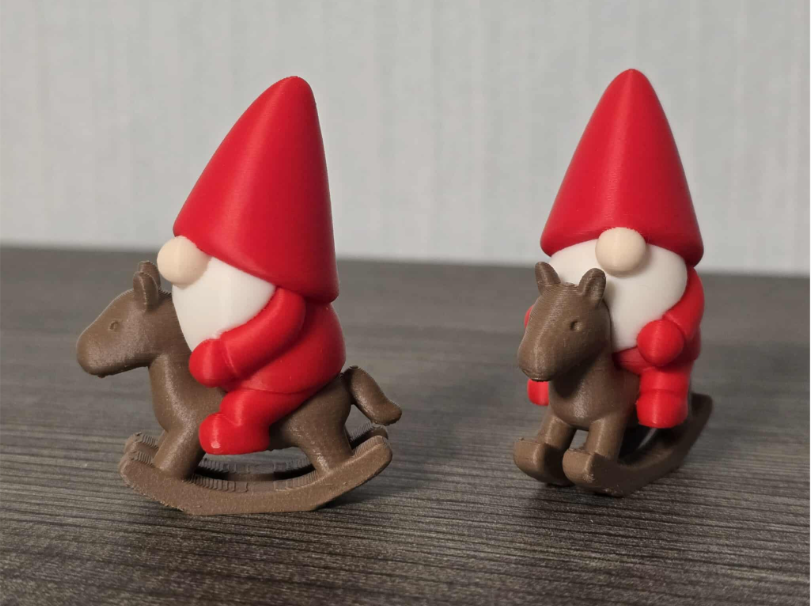 Pequeño Gnomo Bonito con caballito de balancín-2