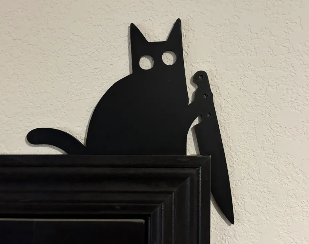 Esquinero de puerta - Gato con cuchillo-2