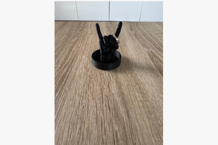 Soporte de mano para anillos-2