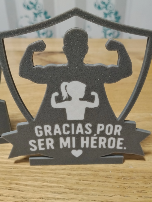 Escultura Decorativa Prints Patro- Papá Héroe Pack de 2 -5