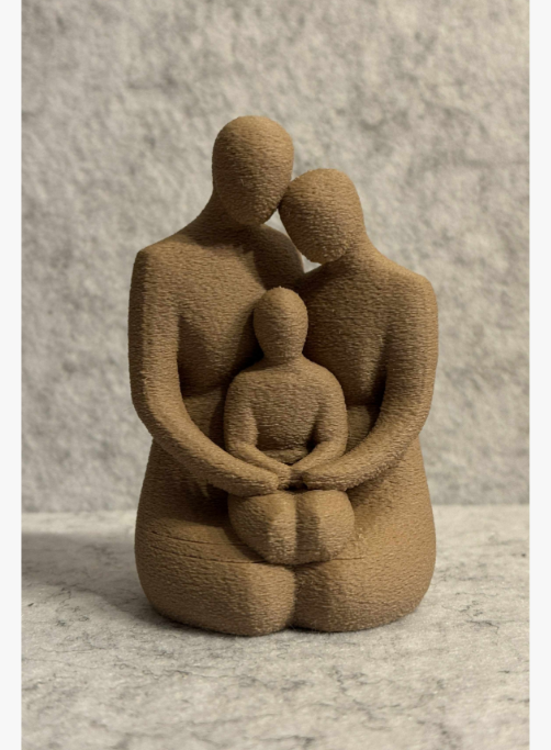 Escultura- Abrazo Familiar-3