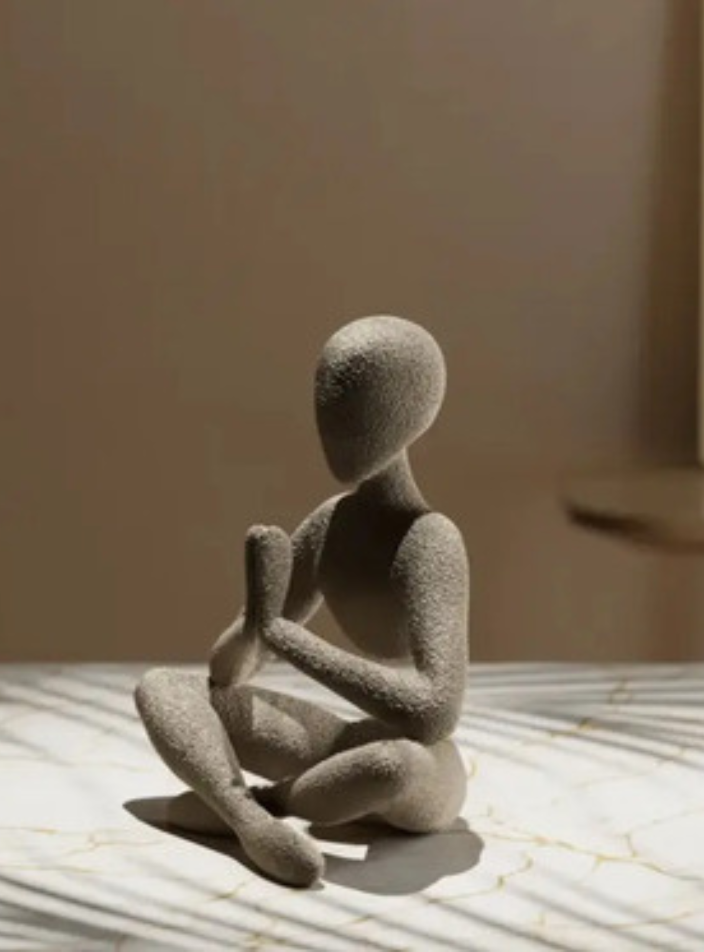 Decoracion Escultura Orando-2