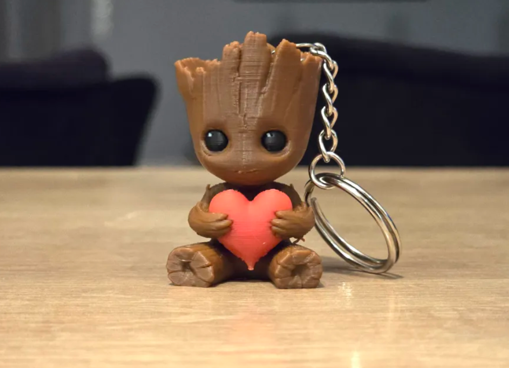 Figura Baby Groot - San Valentín-2