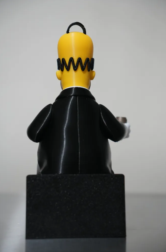 Figura decorativa Homero con pizza y cerveza-3