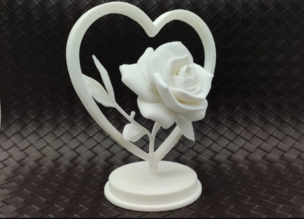 Figura decorativa - Rosa en el corazón San Valentín-2