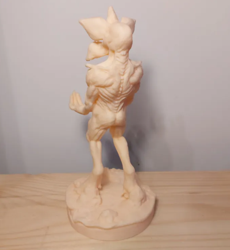 Soporte de teléfono y mando - Demogorgon Stranger Things-2