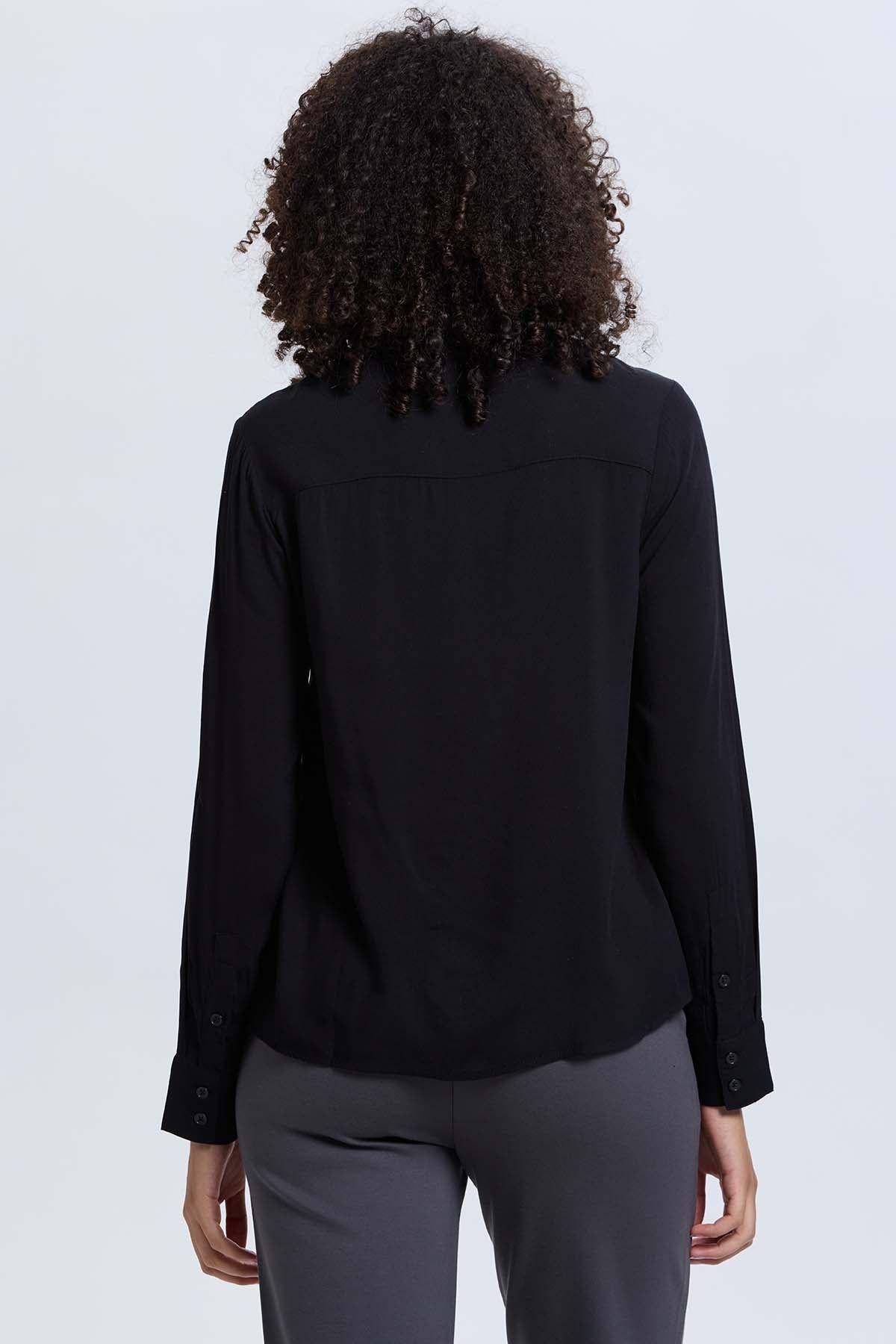 Blusa Mujer Satinada Abotonada Negro-2