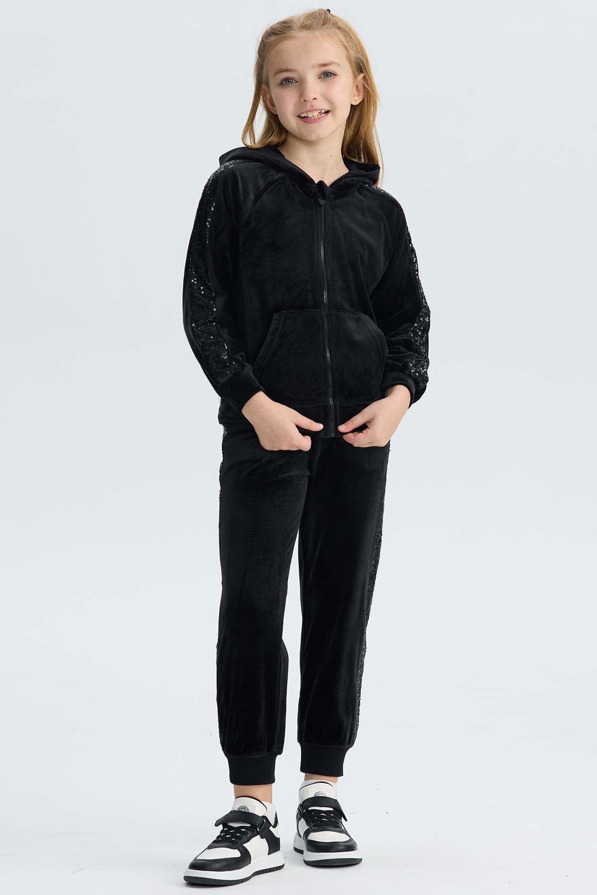 Polerón Niña Plush Negro-3