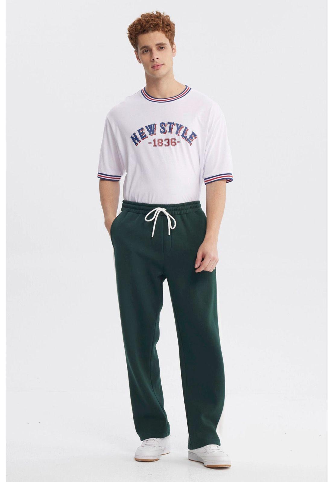 Pantalón Buzo Hombre Calce Recto Verde-3