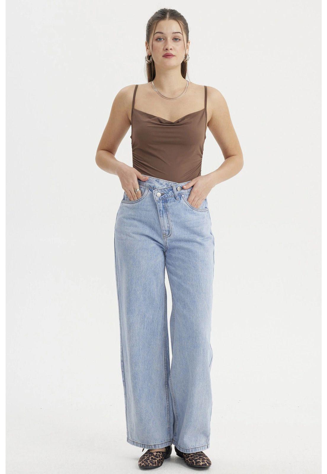 Peto Mujer Escote Drapeado Café-3