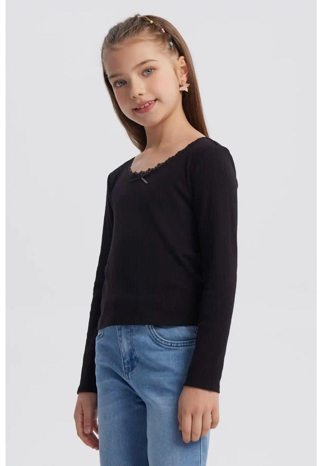 Polera Niña Cuello Encaje Negro-2