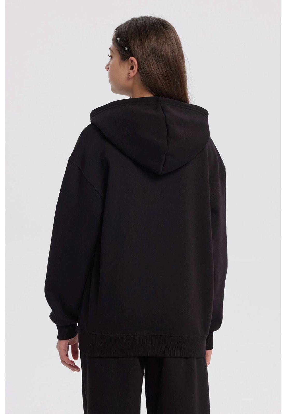 Polerón Niña Con Gorro Negro-2