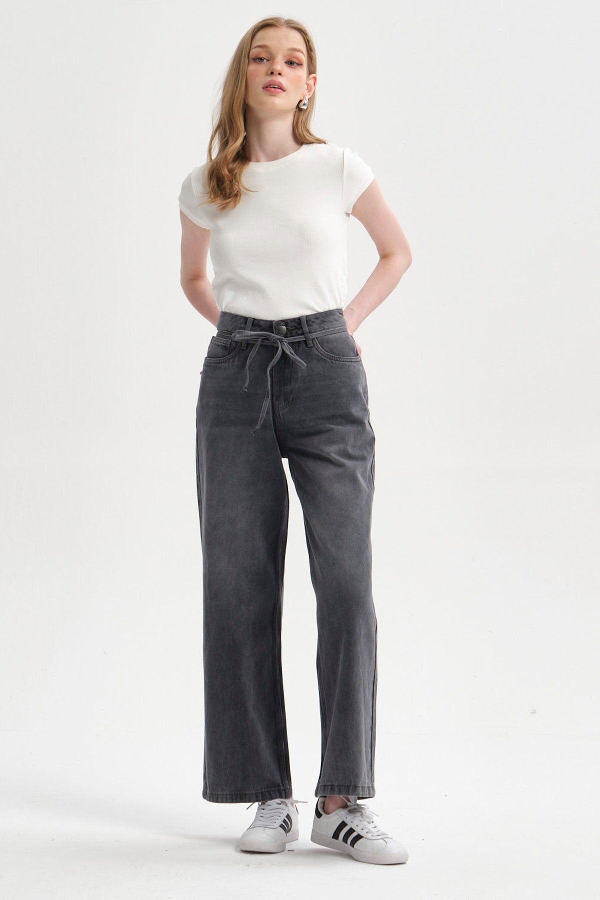 Jeans Mujer Calce Recto Lazo Gris-3