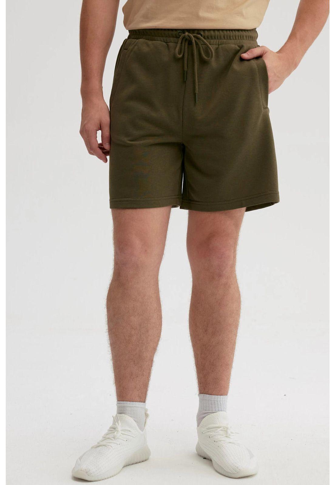 Bermuda Hombre Básico Verde Olivo-0
