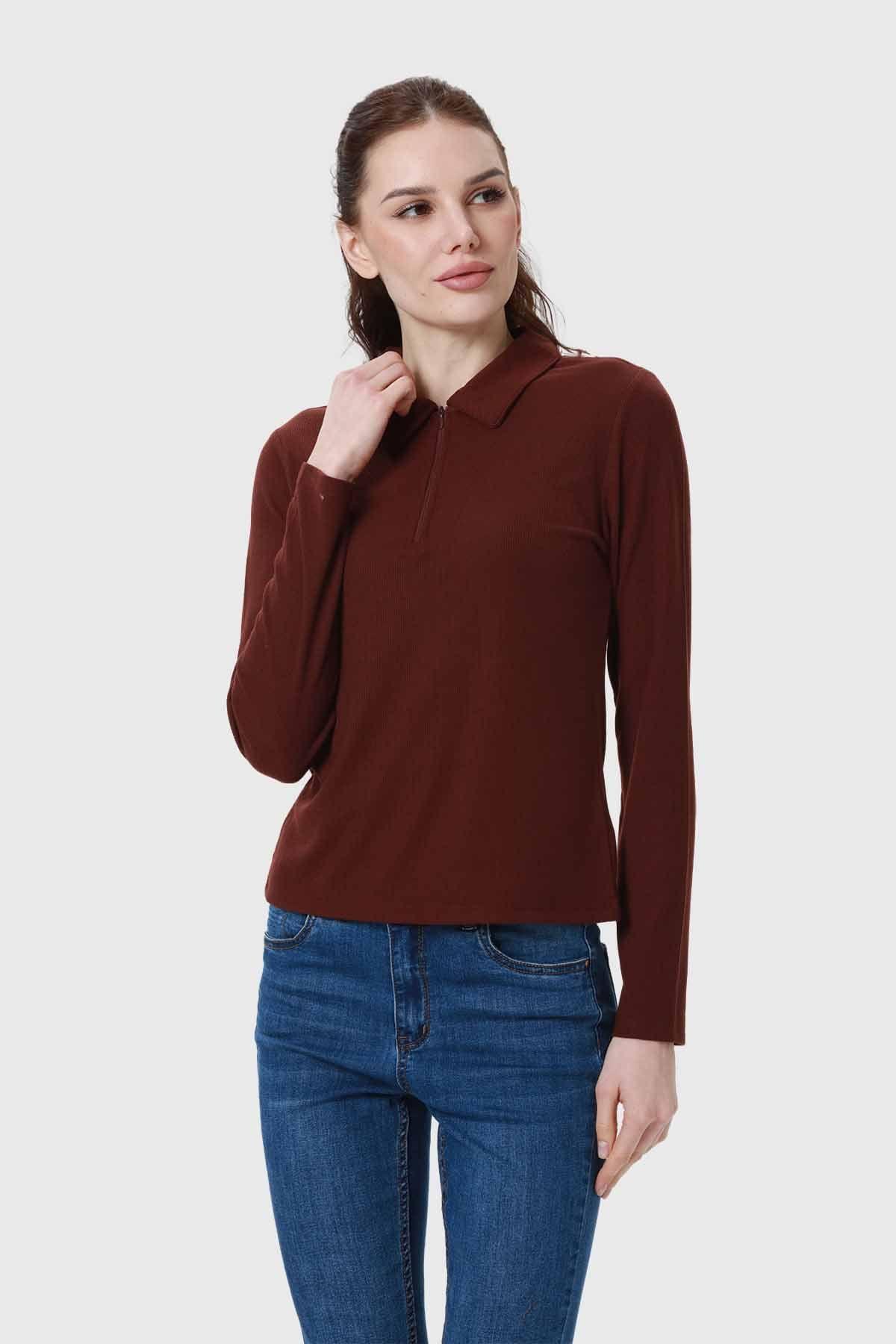 Polera Mujer Medio Cierre Estampado Café-1