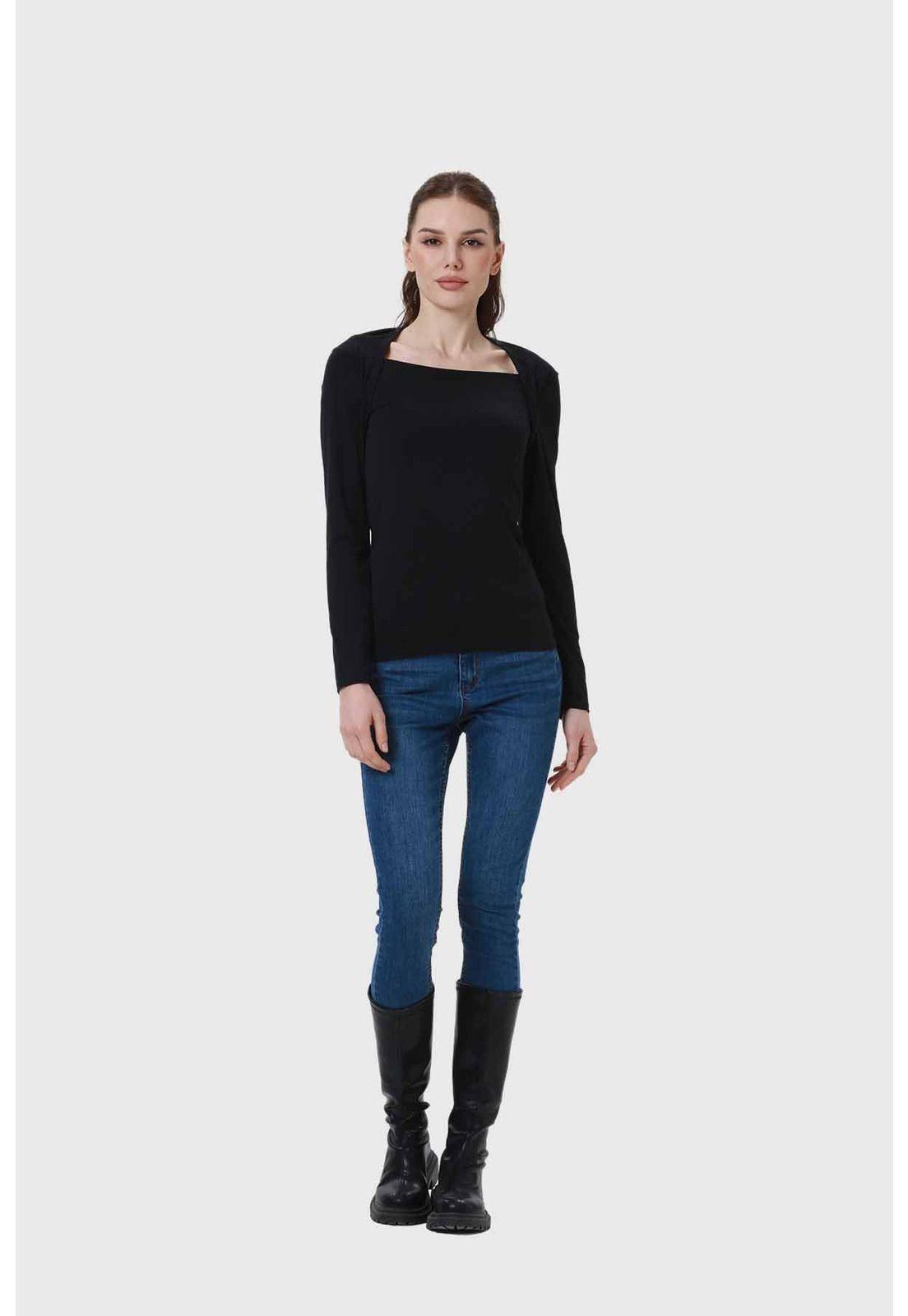 Polera Mujer Aplicación Cuello Negro-3