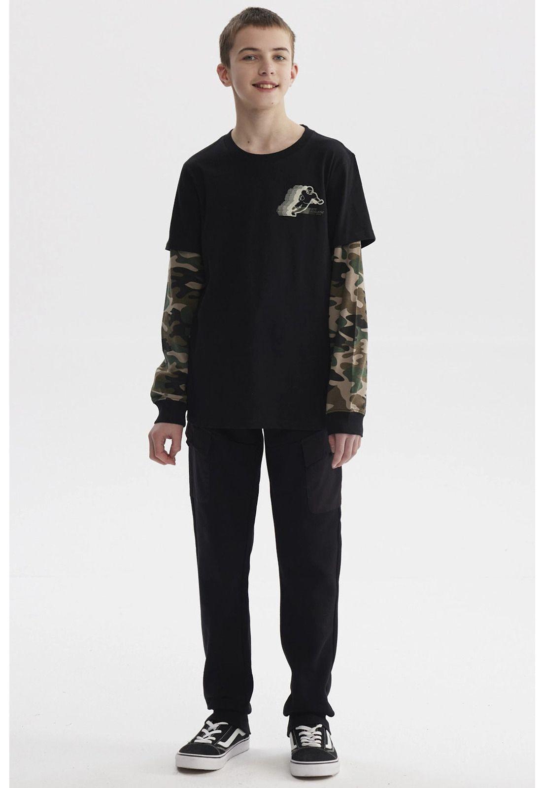 Polera Niño Doble Mangas Estampada Negro-3