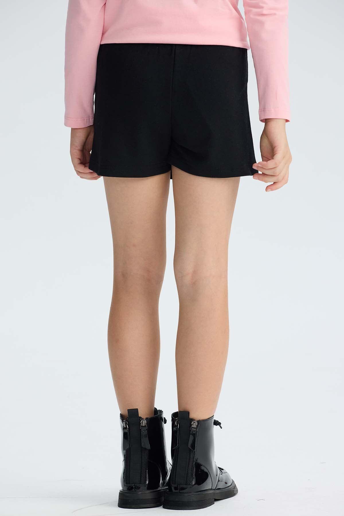 Falda Niña Tipo Short Tableada Negro-2