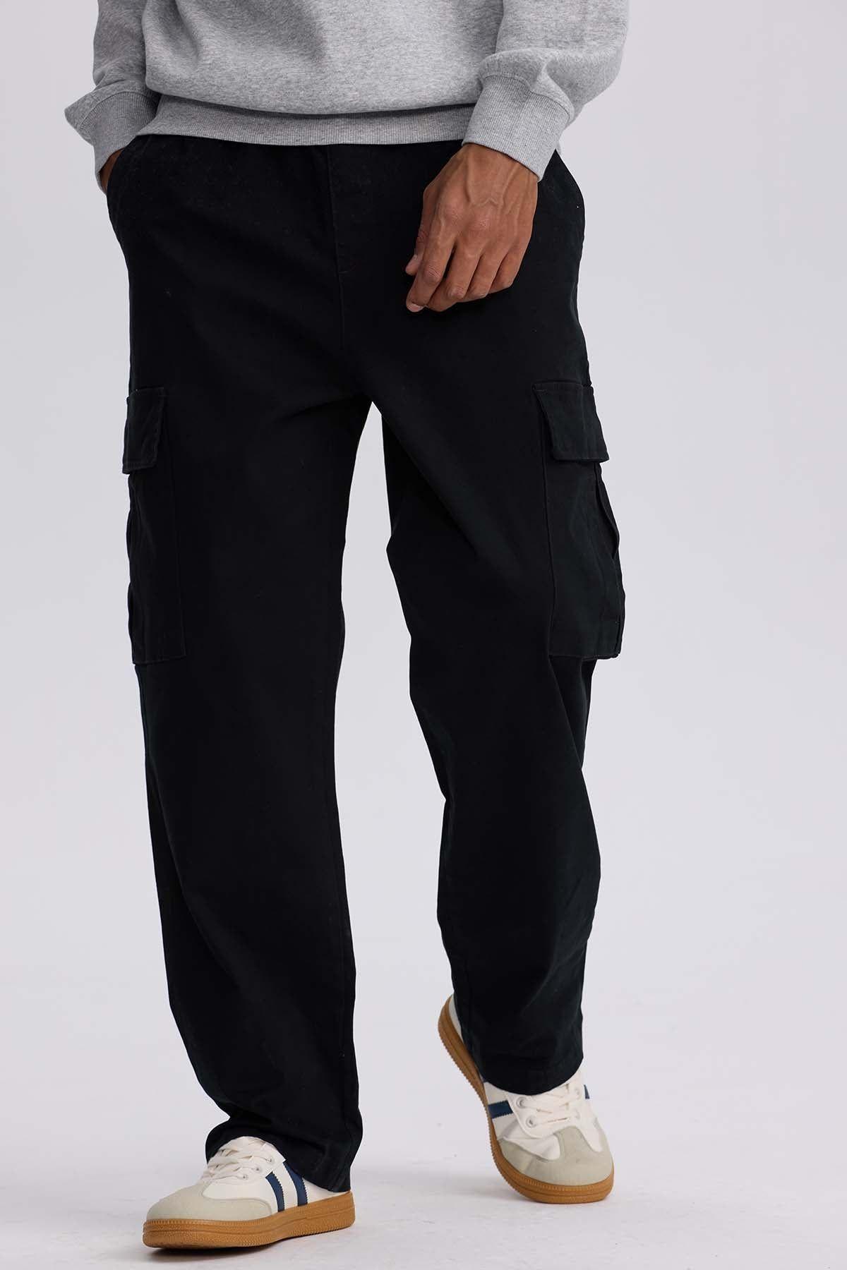 Pantalón Hombre Cargo Calce Recto Negro-0