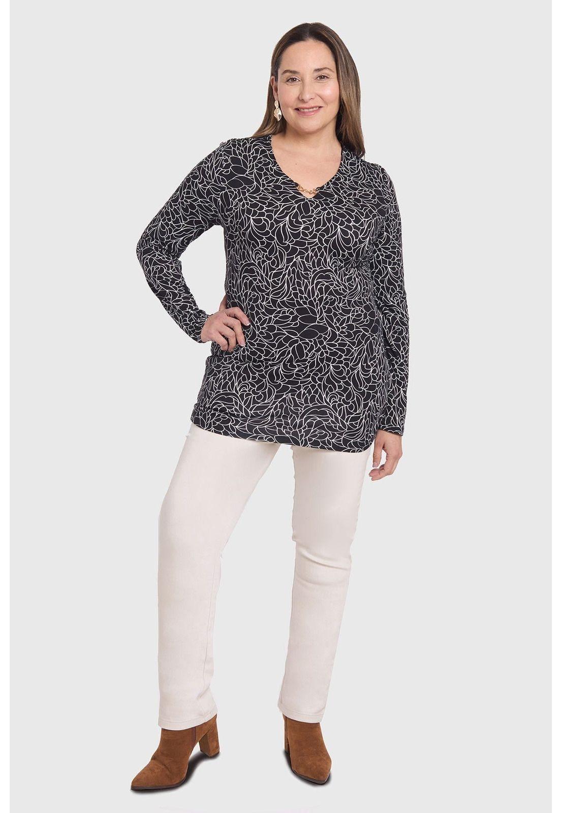 Polera Mujer Con Aplicación Escote Negro-3