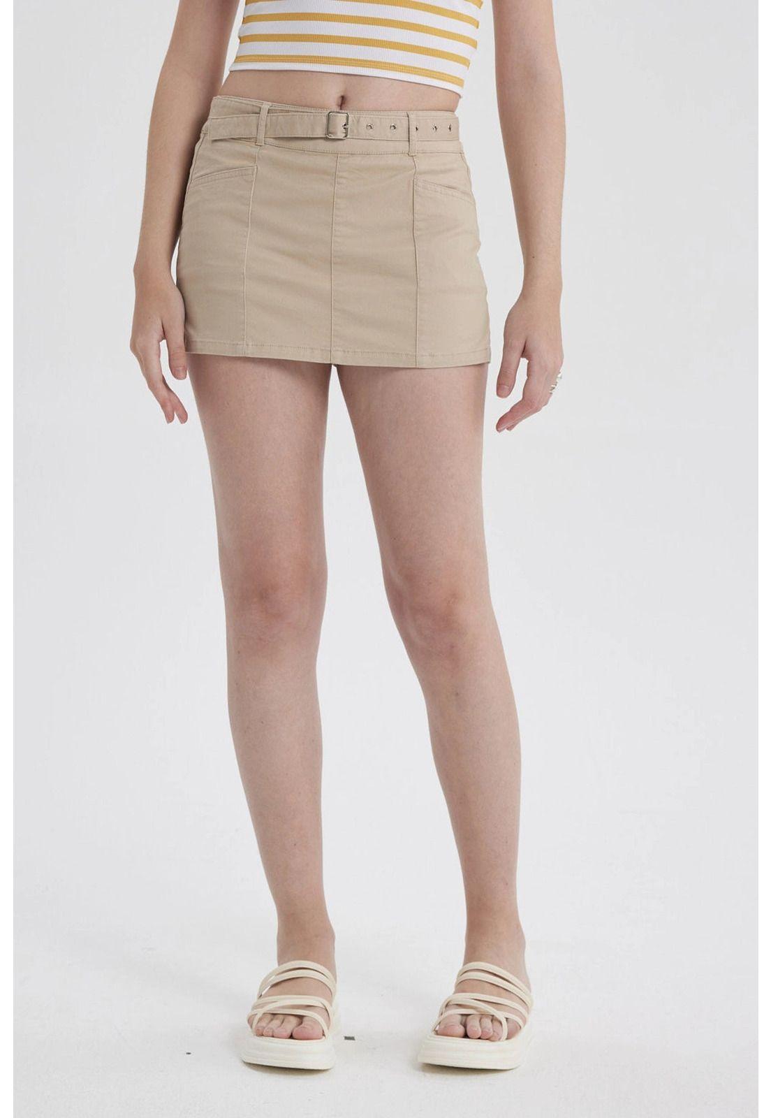 Short Mujer Short Con Cinturón Beige Claro-0