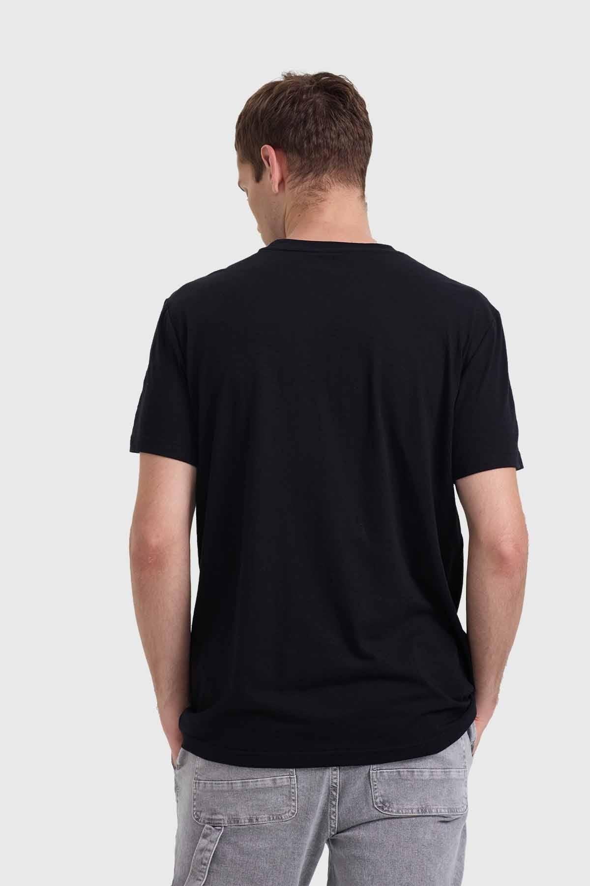 Polera Hombre Bolsillo Negro-2