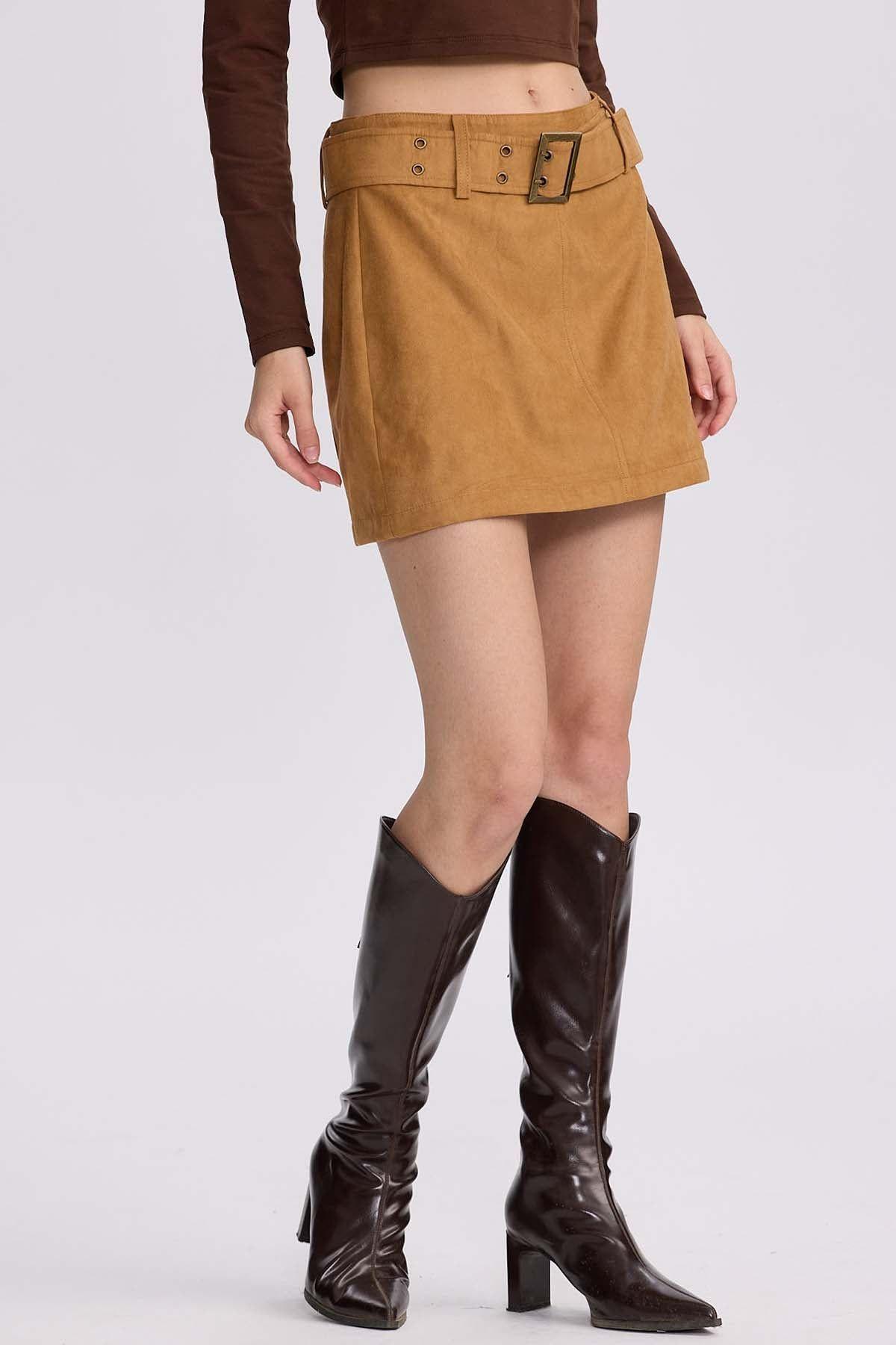 Falda Mujer Cinturón Ancho Camel-1