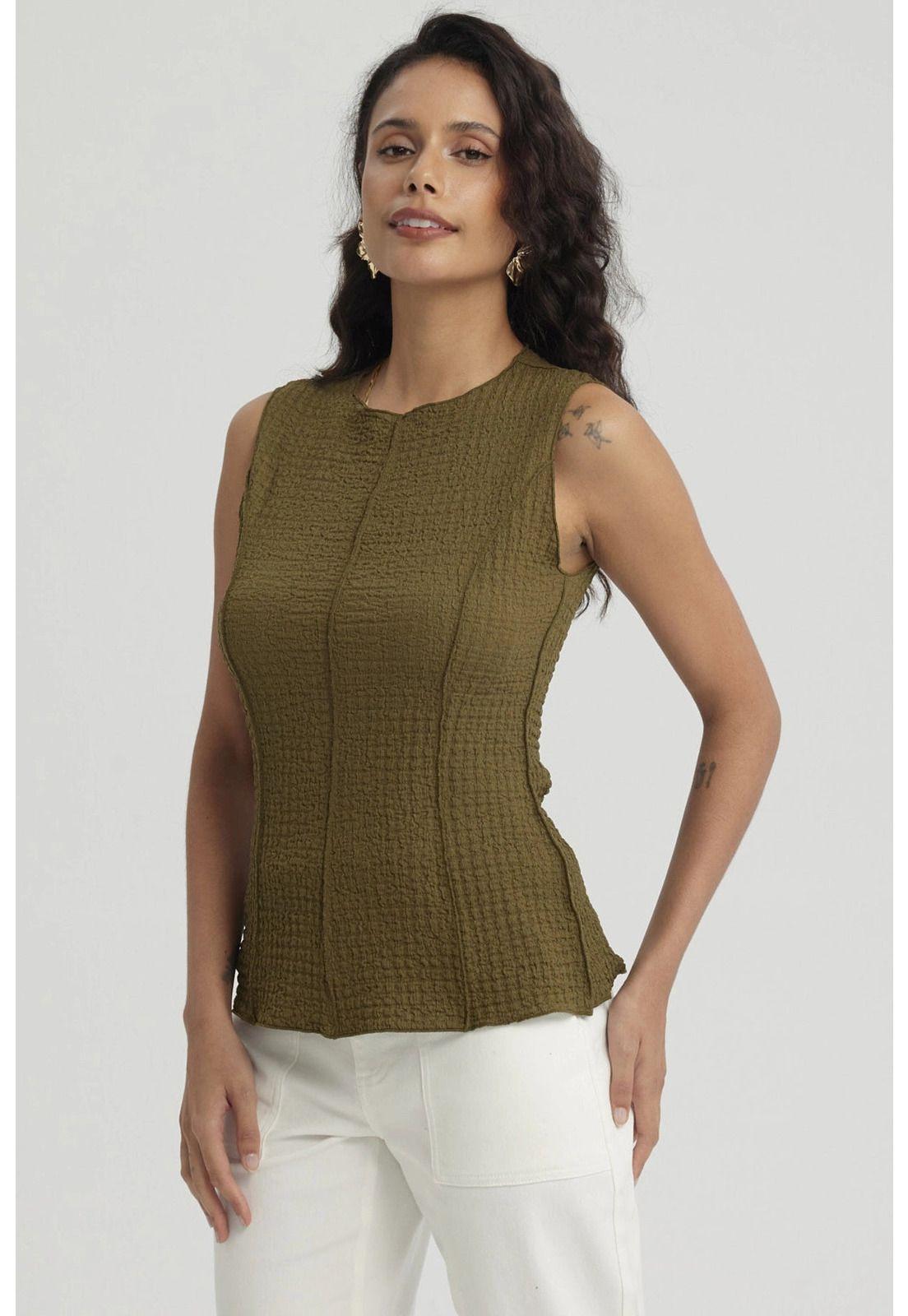 Polera Mujer Texturizada Verde Musgo-3