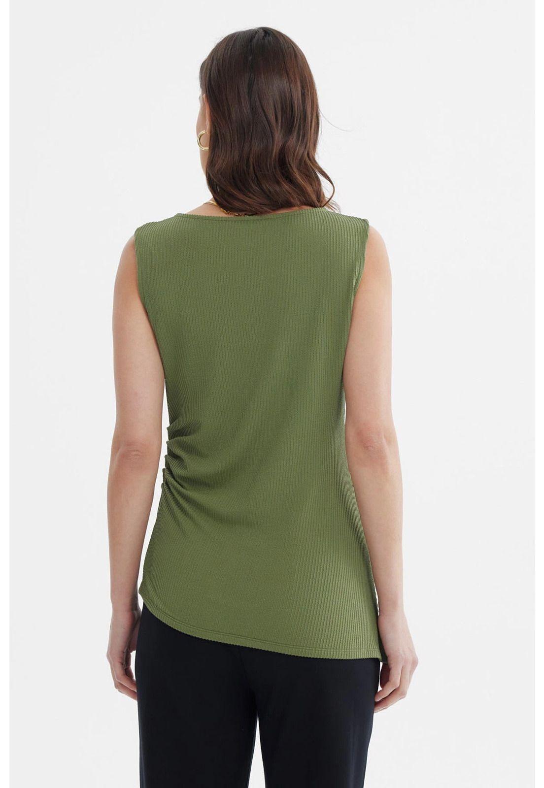 Polera Mujer Ajustada Sin Mangas Verde Olivo-2