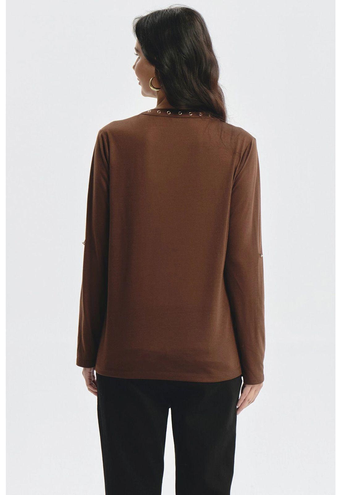 Polera Mujer Cuello Abotónado Café-2