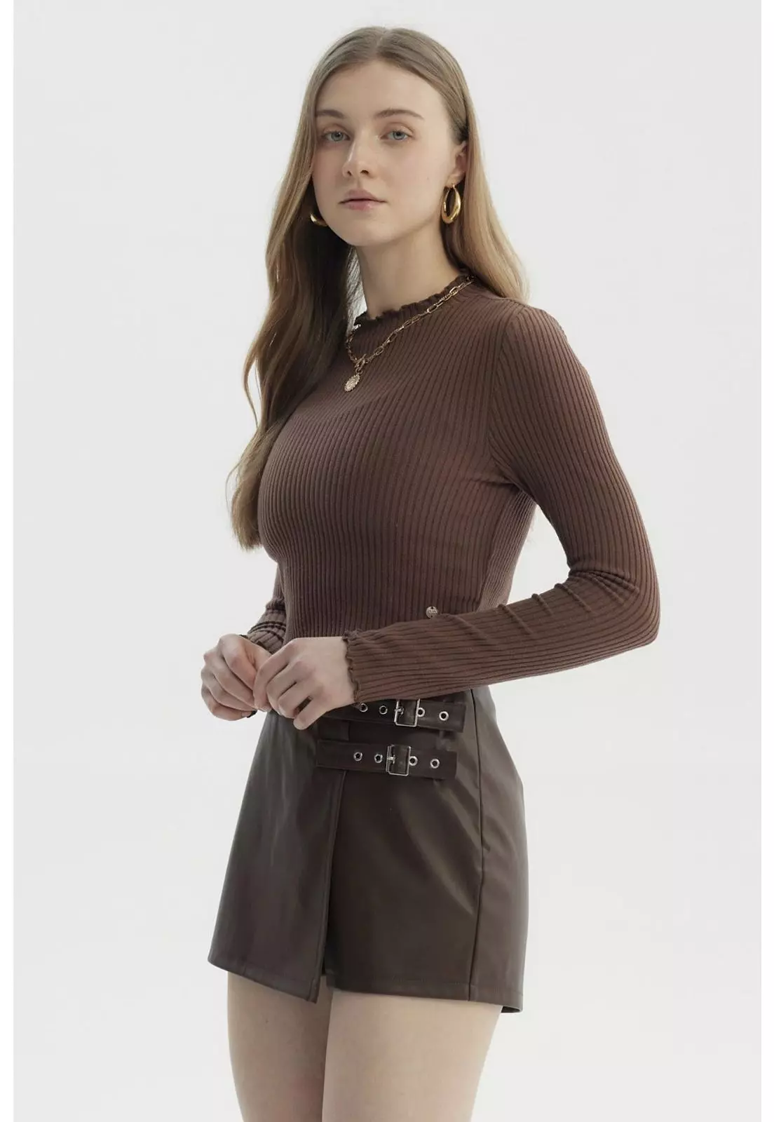 Polera Mujer Basic Ajustado Café Oscuro-1