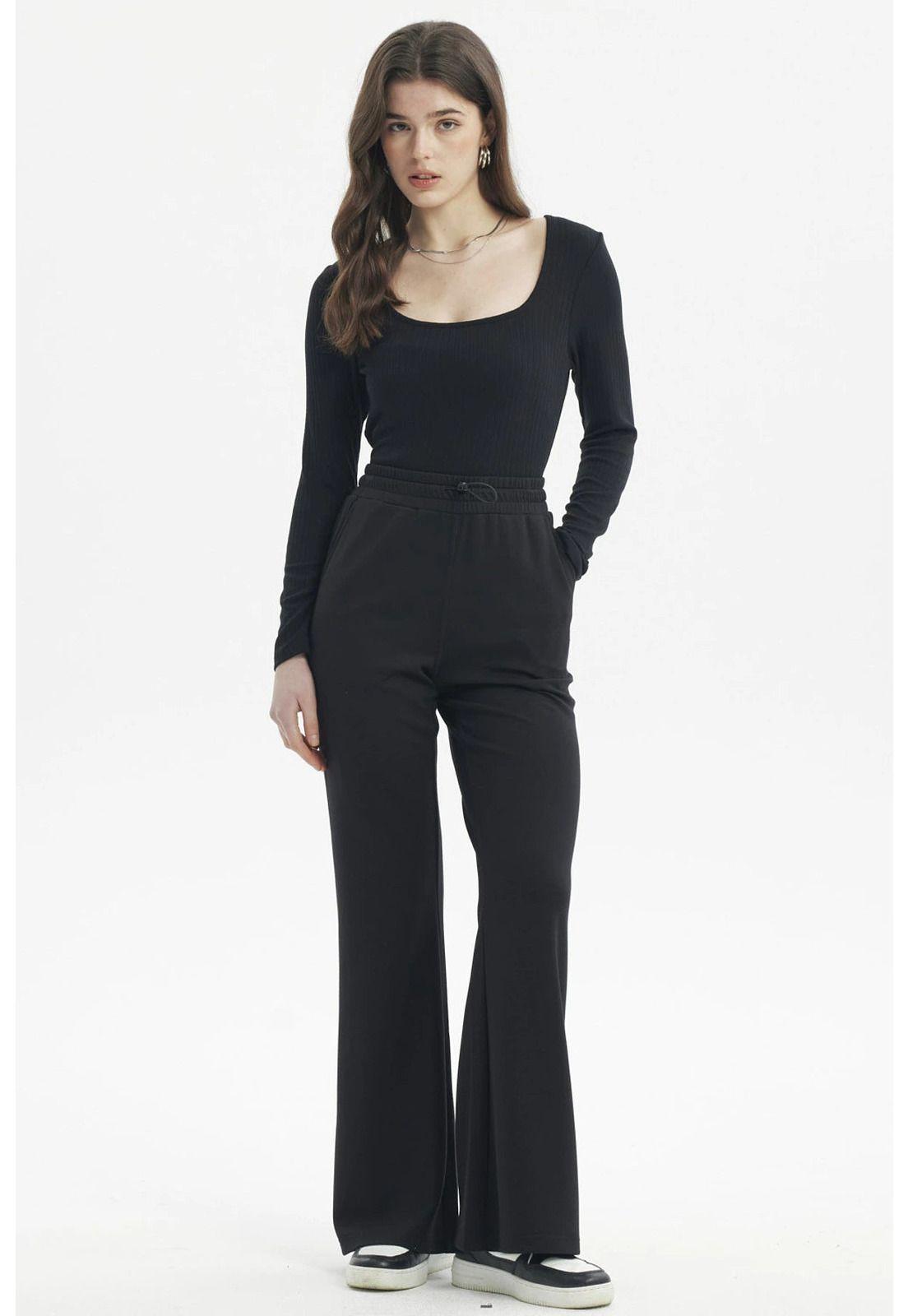 Pantalón Buzo Mujer Slim Negro-3