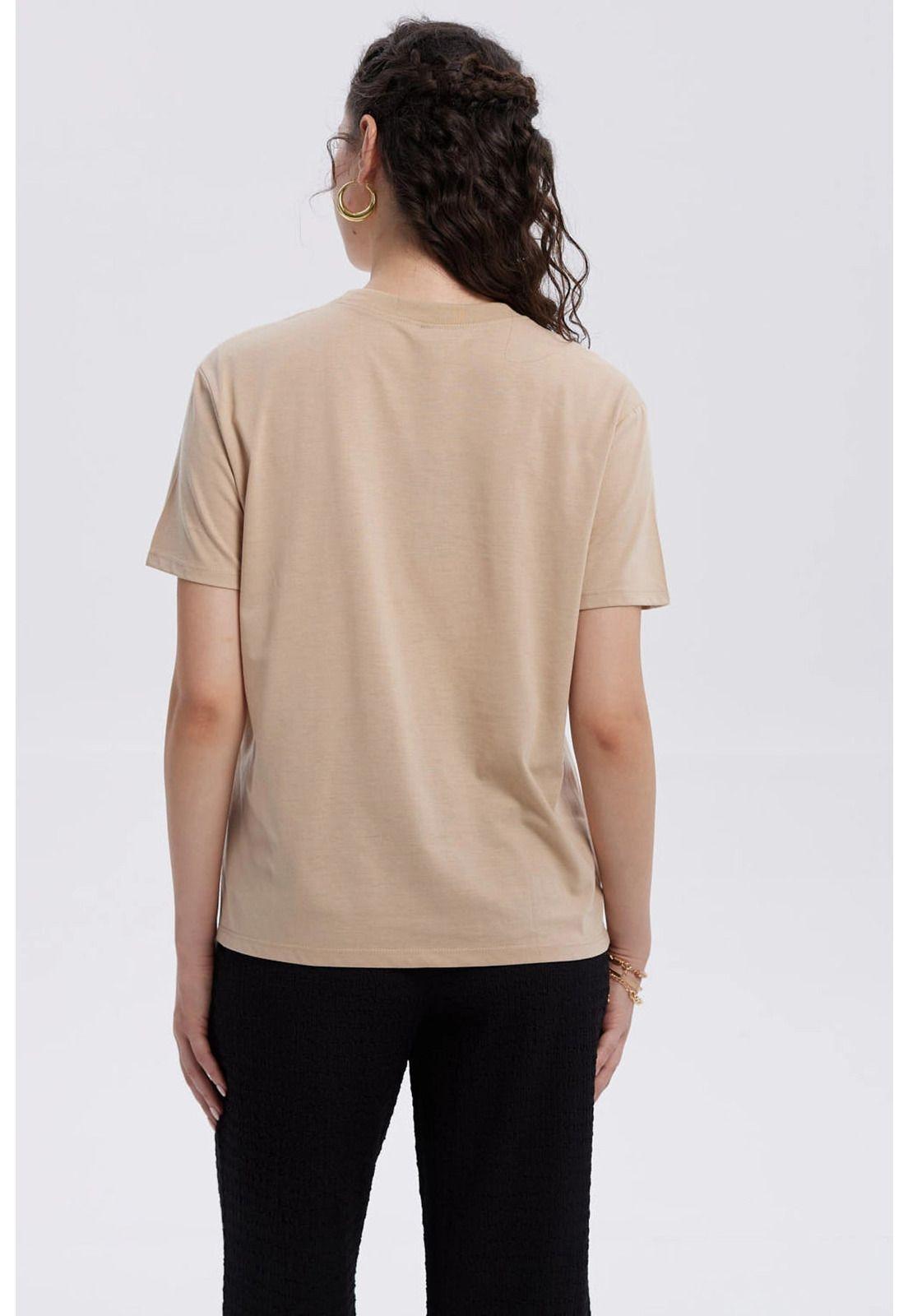 Polera Mujer Print Con Aplicación Beige-2