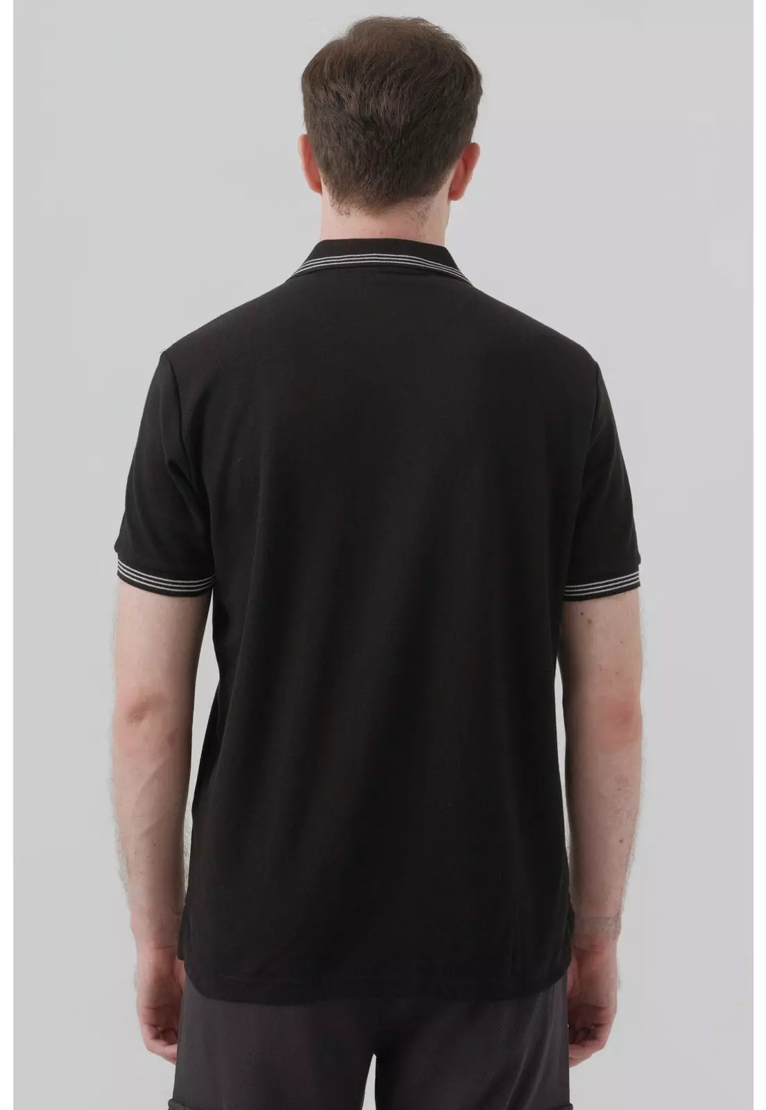 Polera Hombre Regular Negro - X-2