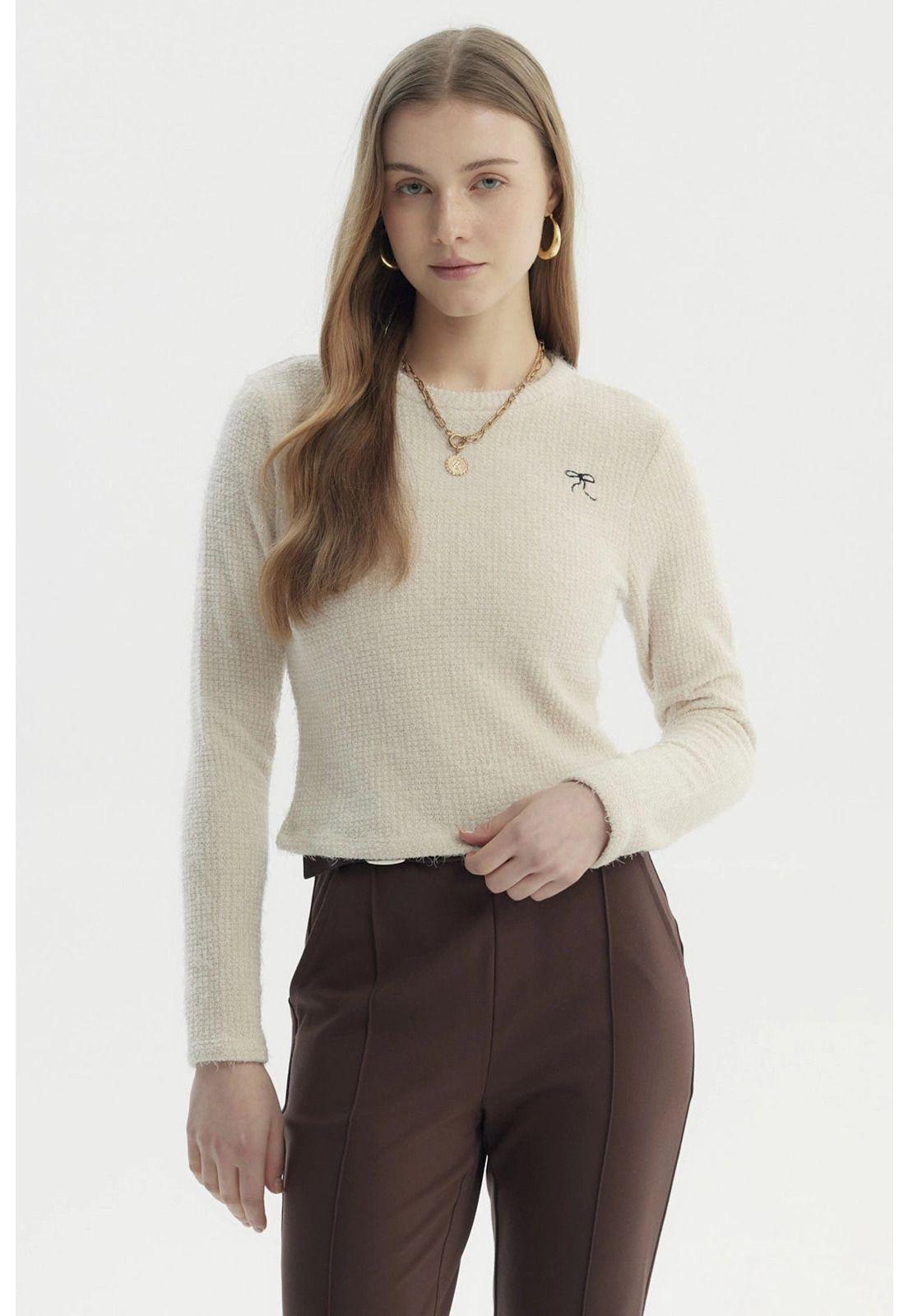 Polera Mujer Con Textura Afelpada Beige Claro-0