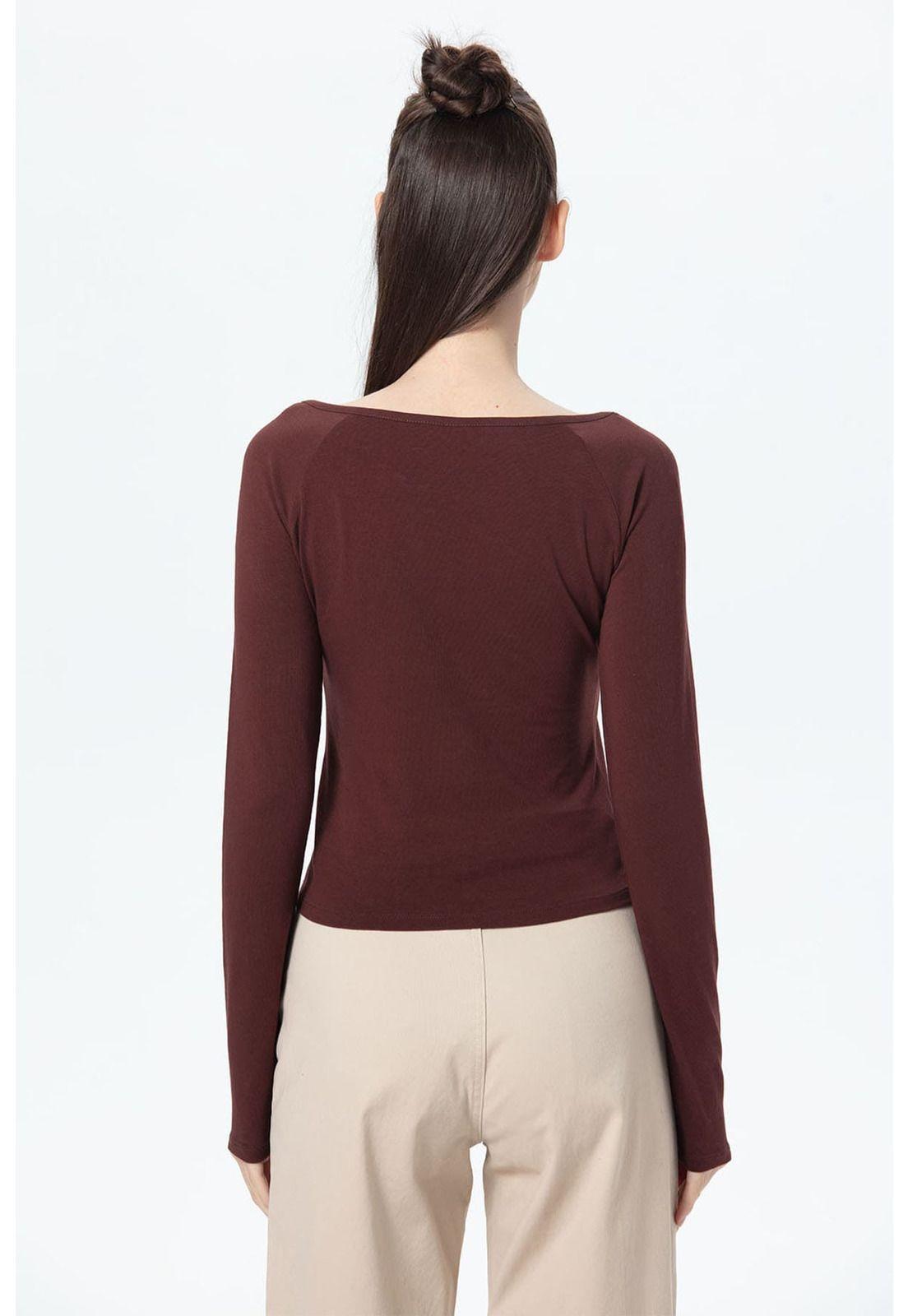 Polera Mujer Aplicación Escote Chocolate-2