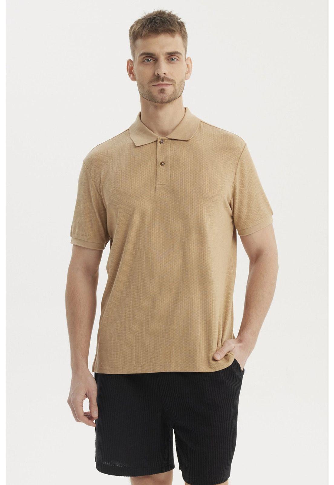 Polera Hombre Cuello Camisero Beige-0