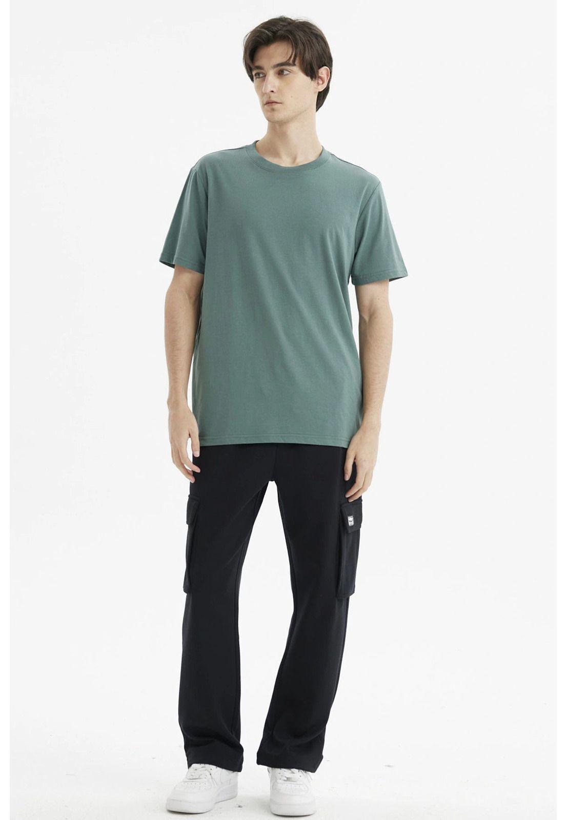 Polera Hombre Long Fit Básica Verde Pino- ll-3