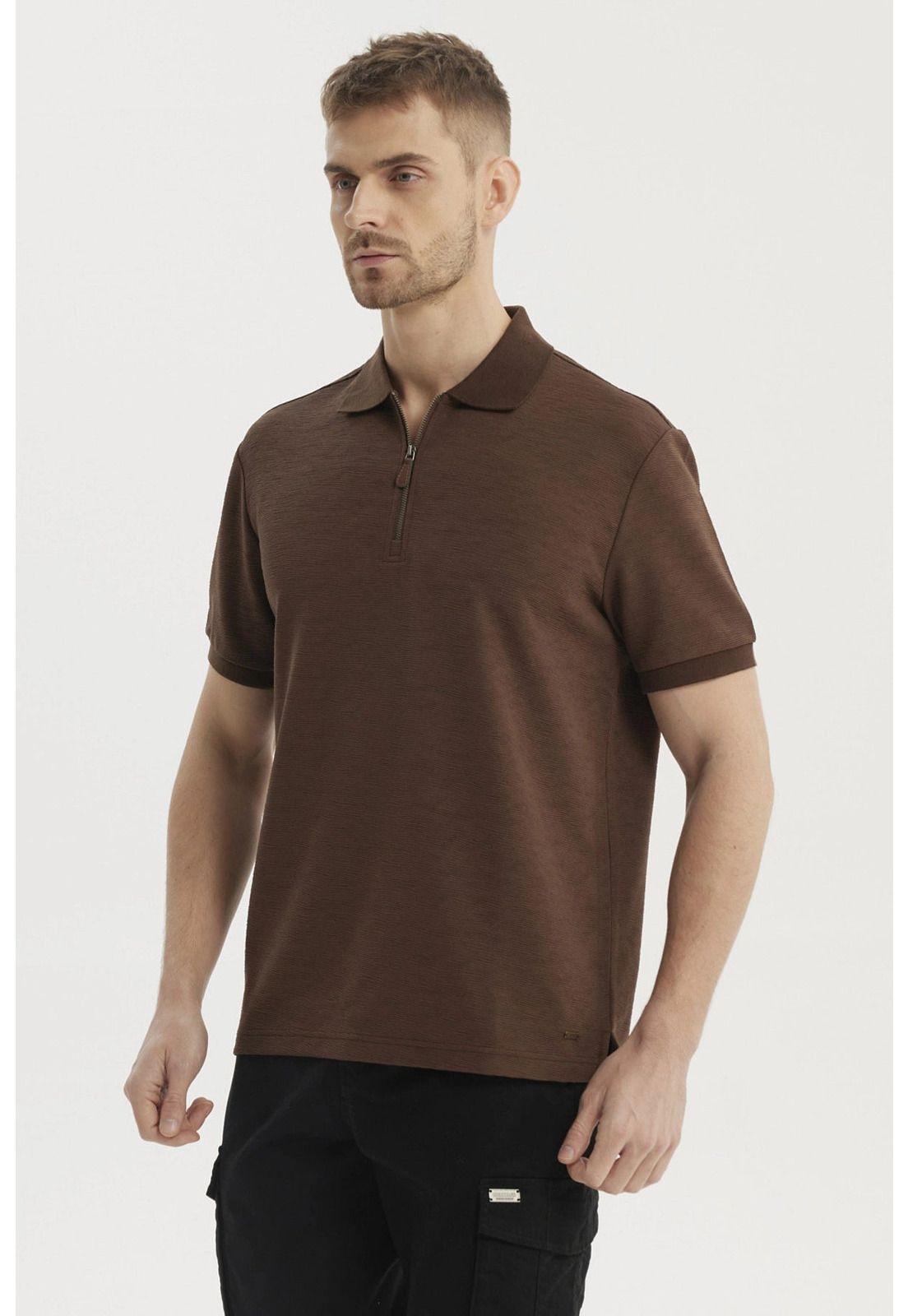 Polera Hombre Textura Vertical Chocolate-1