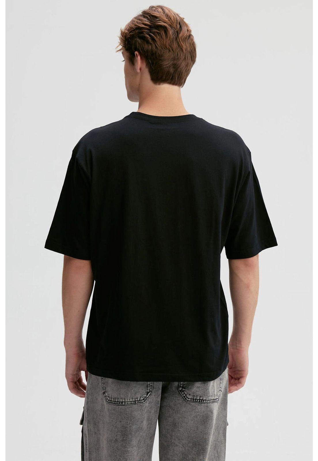 Polera Hombre Print Central Negro - lll-1