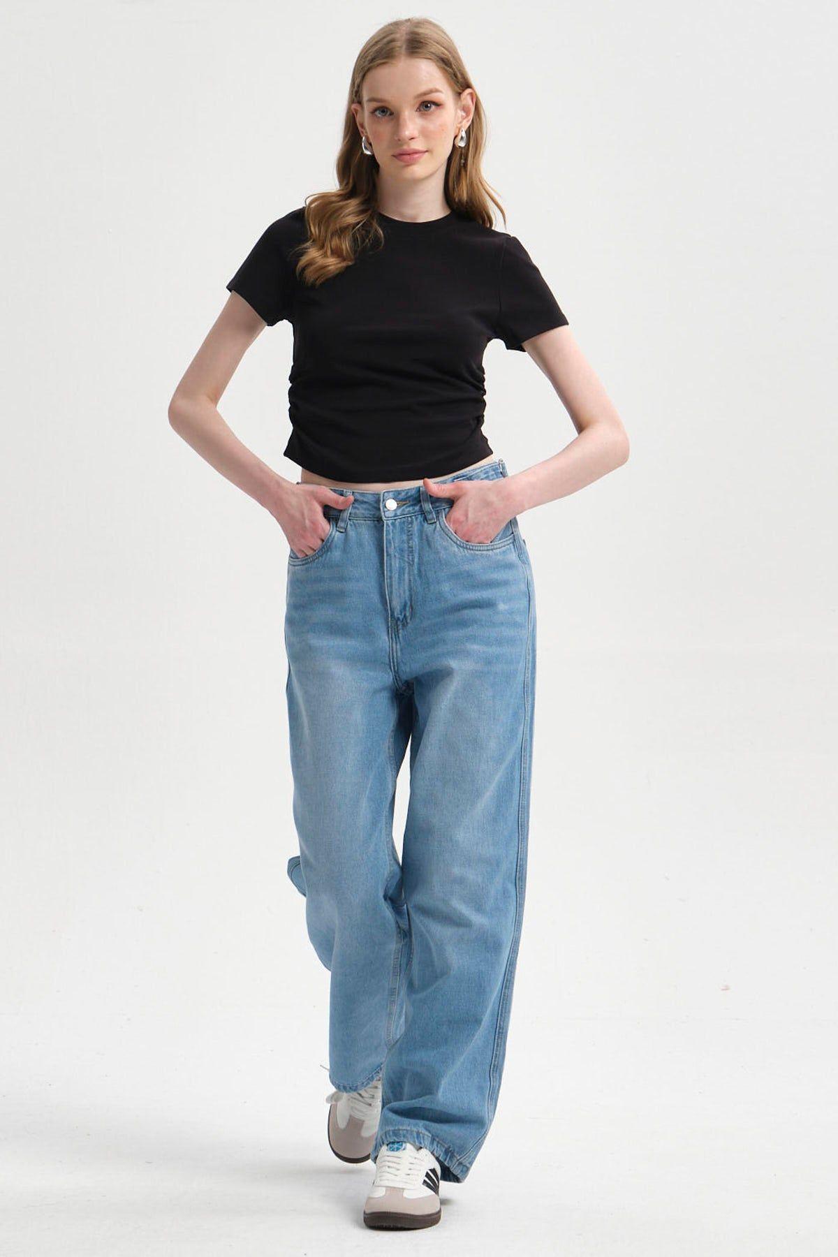 Jeans Mujer Calce Recto Deshilachado Azul Claro-3