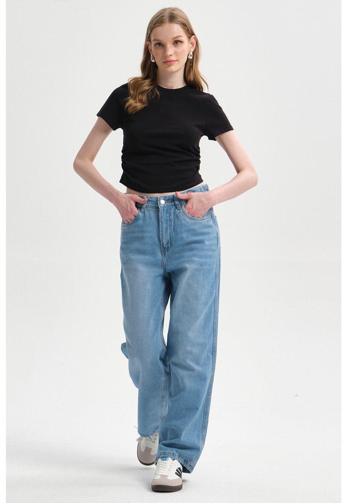 Jeans Mujer Calce Recto Deshilachado Azul Claro-3