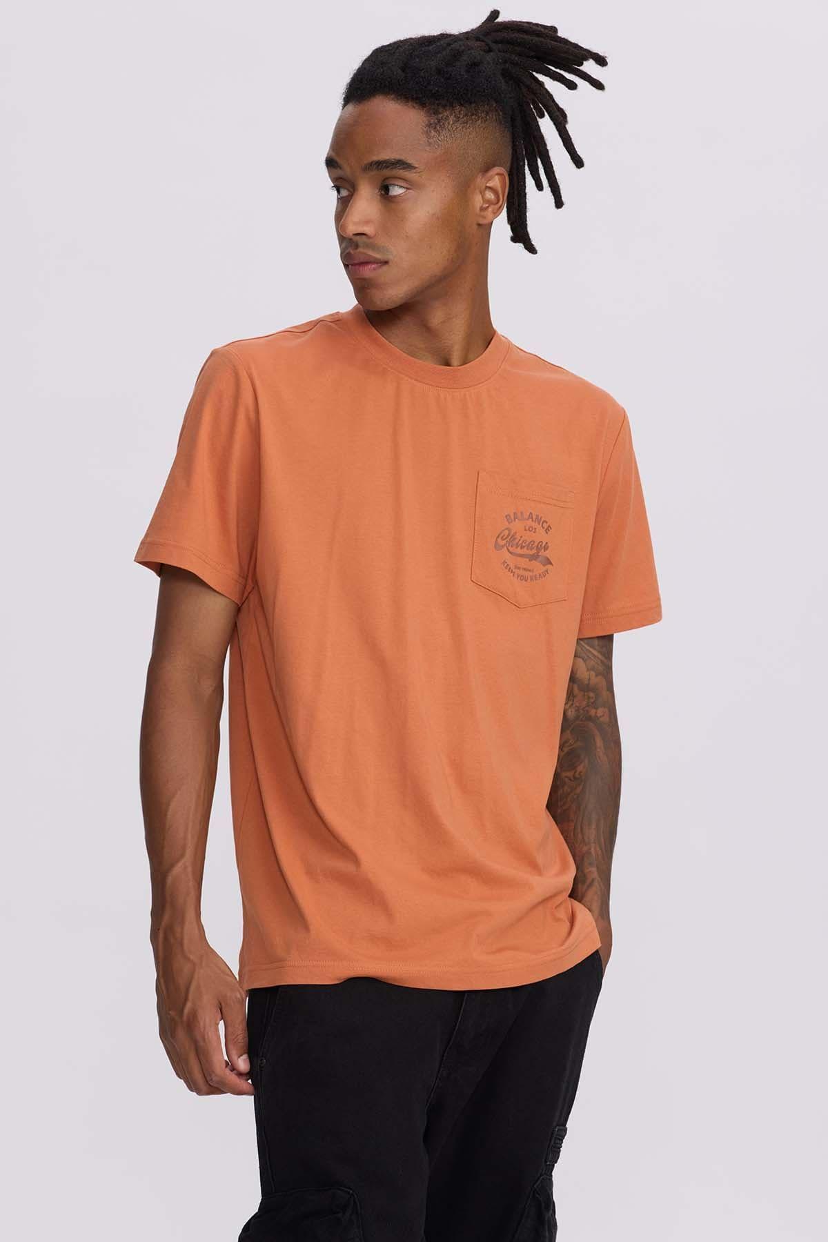 Polera Hombre Con Bolsillo Contraste Naranjo Oscuro-1