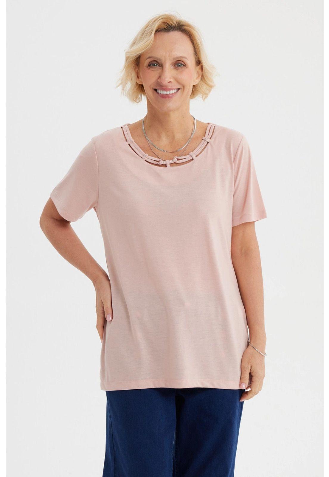 Polera Mujer Detalle Cuello Rosado-0