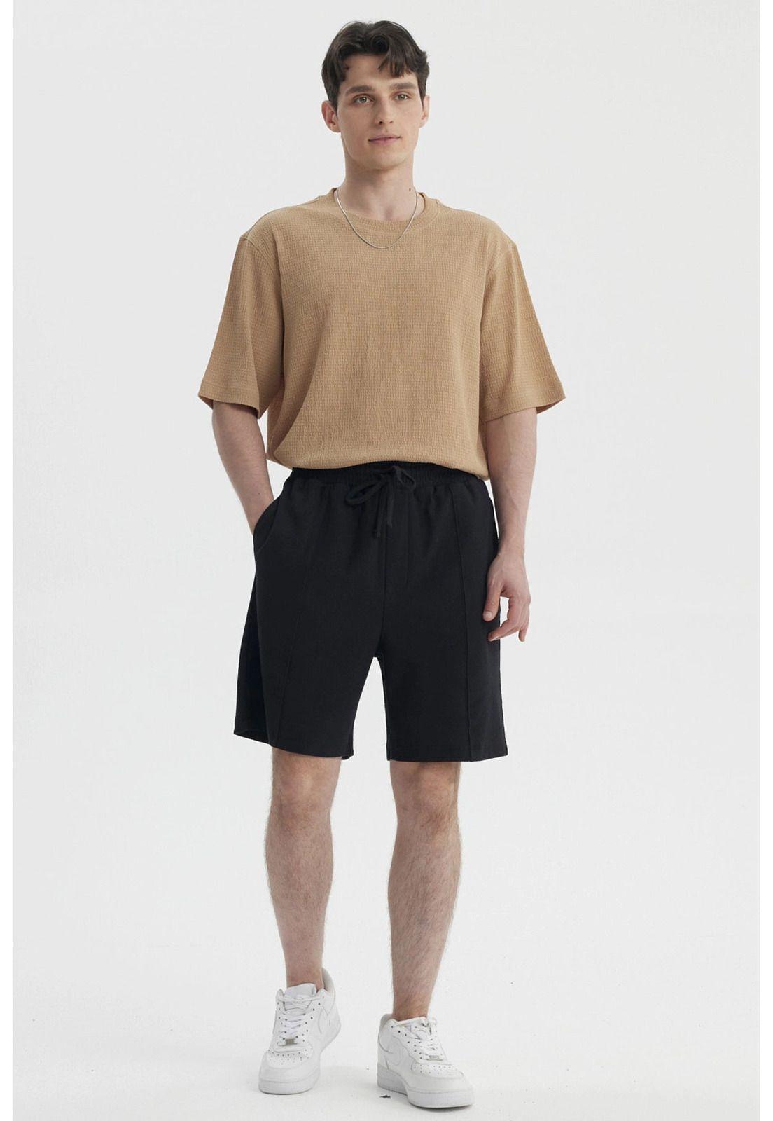 Bermuda Hombre Lisa Pretina Elasticada Negro-3