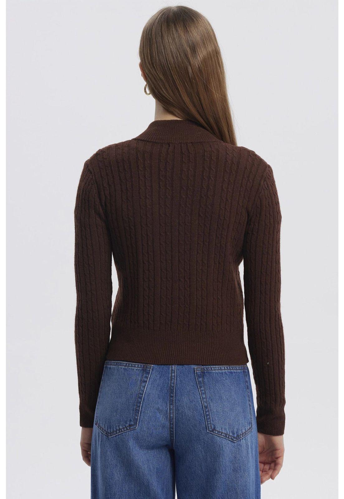 Sweater Mujer Cuello Con Cierre Café Oscuro-2